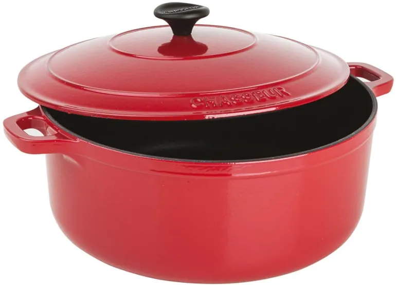 Cocotte ronde en fonte rouge Ø 18 cm Le Chasseur