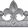 Couronne de roi Fleurs de Lys argent avec attache carton 100 unités Nordia