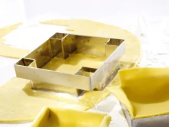 Découpoir pour carré à tarte 21 x 21 cm Matfer