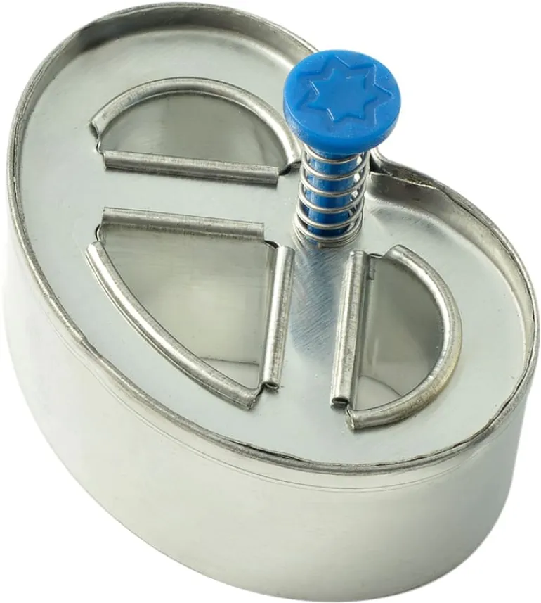Emporte-pièce poussoir à bretzel acier inoxydable 6 cm Patisse