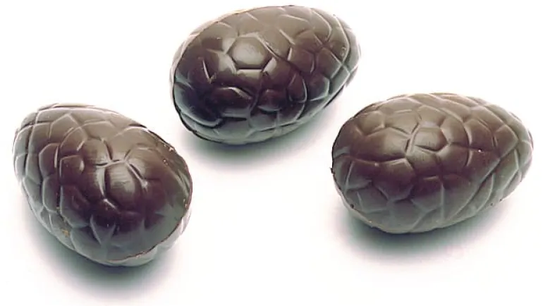 Moule chocolat demi-oeuf craquelé