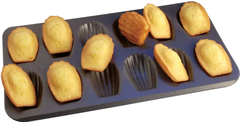 Moule à madeleine 12 empreintes 39 x 22,5 cm Gobel