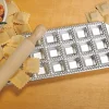Moule à raviolis avec rouleau en bois 24 empreintes Imperia