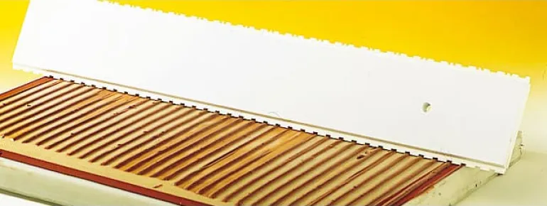 Peigne à décor rayures spéciales Longueur 69 cm Martellato