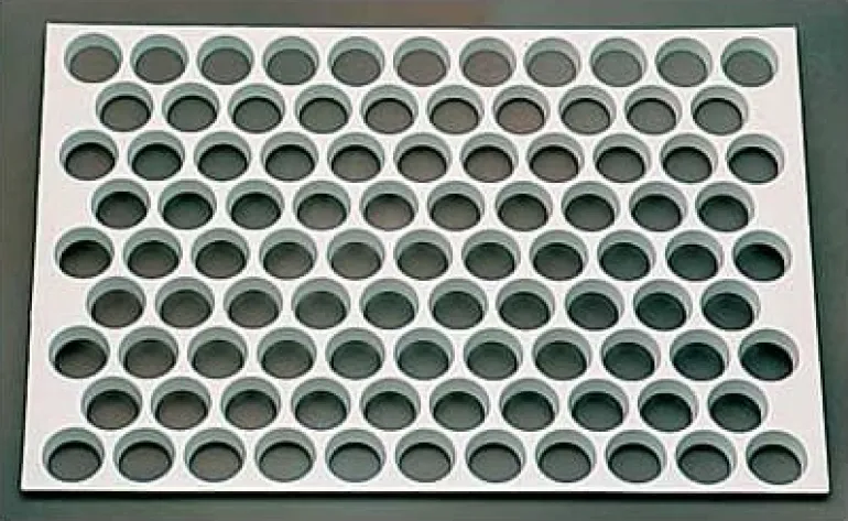 Plaque découpoir 95 tartelettes 58 x 39 cm Matfer