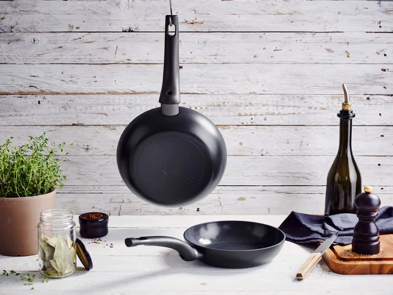 Poêle à frire Kuro revêtement anti-adhérent céramique Ø 24 cm Beka
