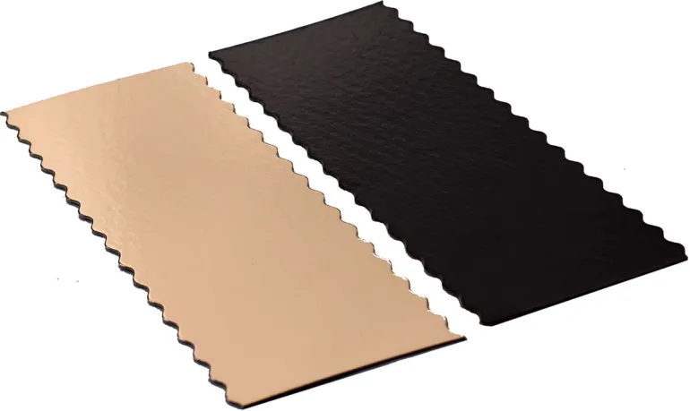 Semelle à bûche or & noir bords festonnés 34 x 10 cm (x 10) Meilleur du Chef